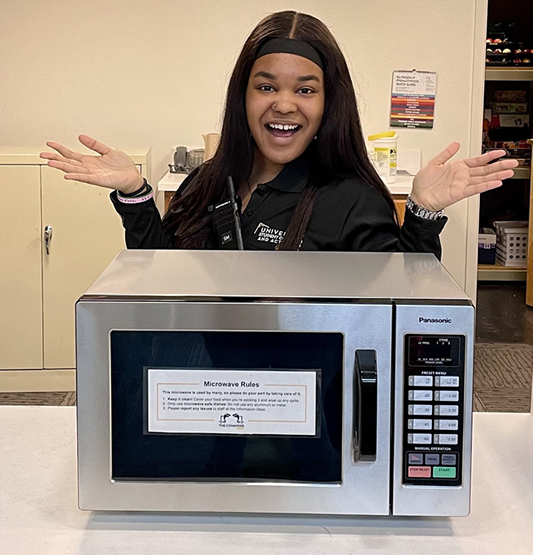 Rams Lounge Microwave